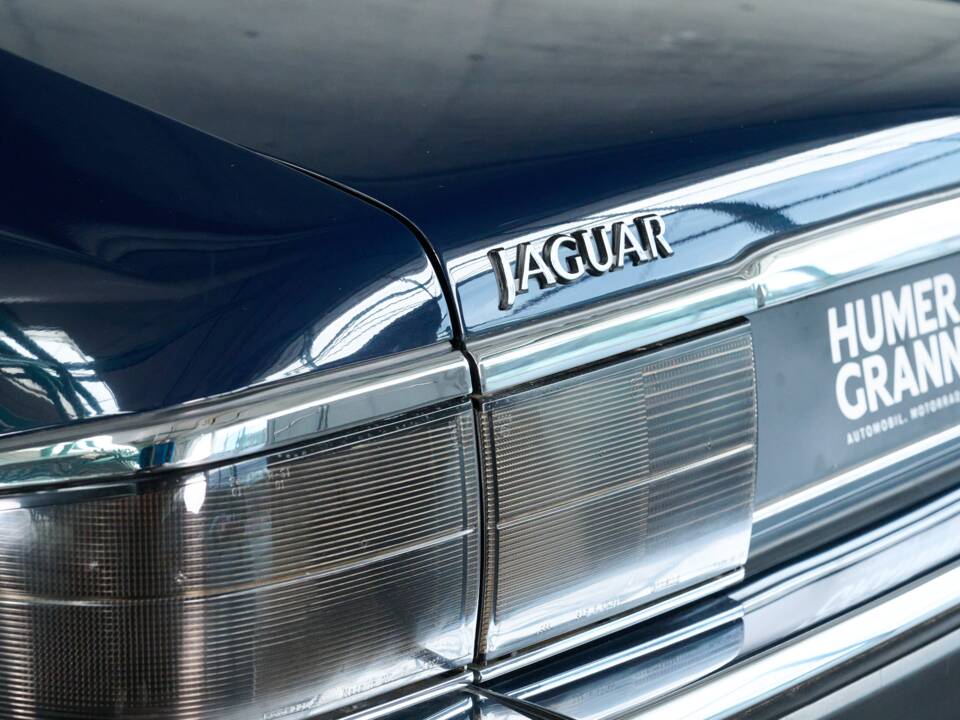 Image 16/50 of Jaguar XJS 5.3 V12 (1993)