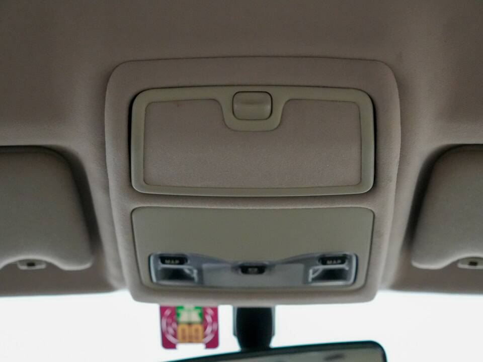 Image 41/50 of Jaguar XJR 4.0 (1995)