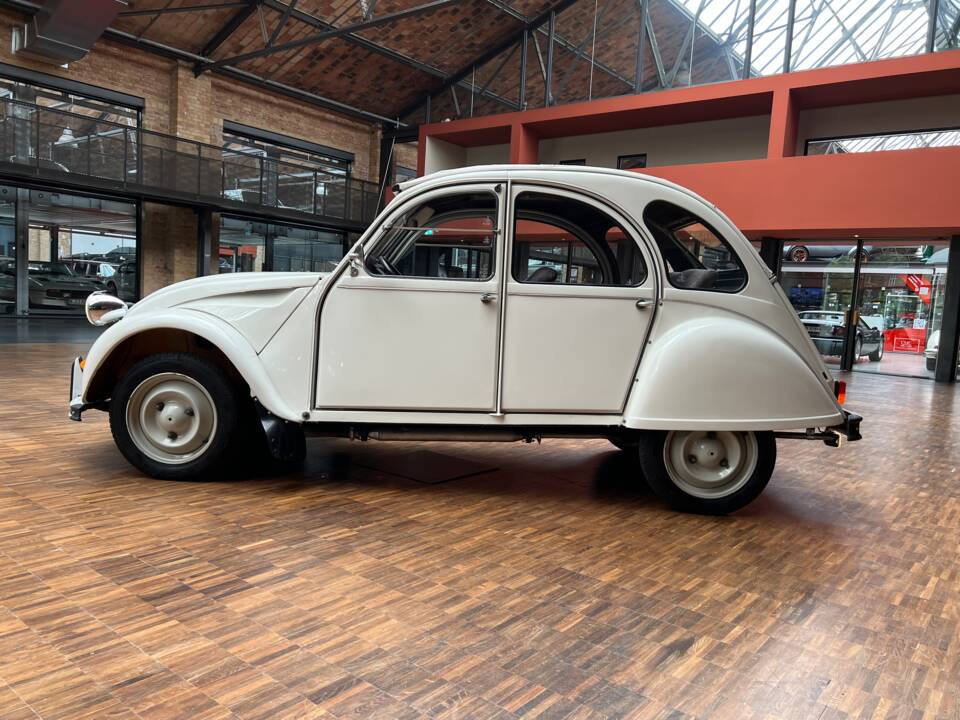 Bild 19/39 von Citroën 2 CV 6 Club (1988)