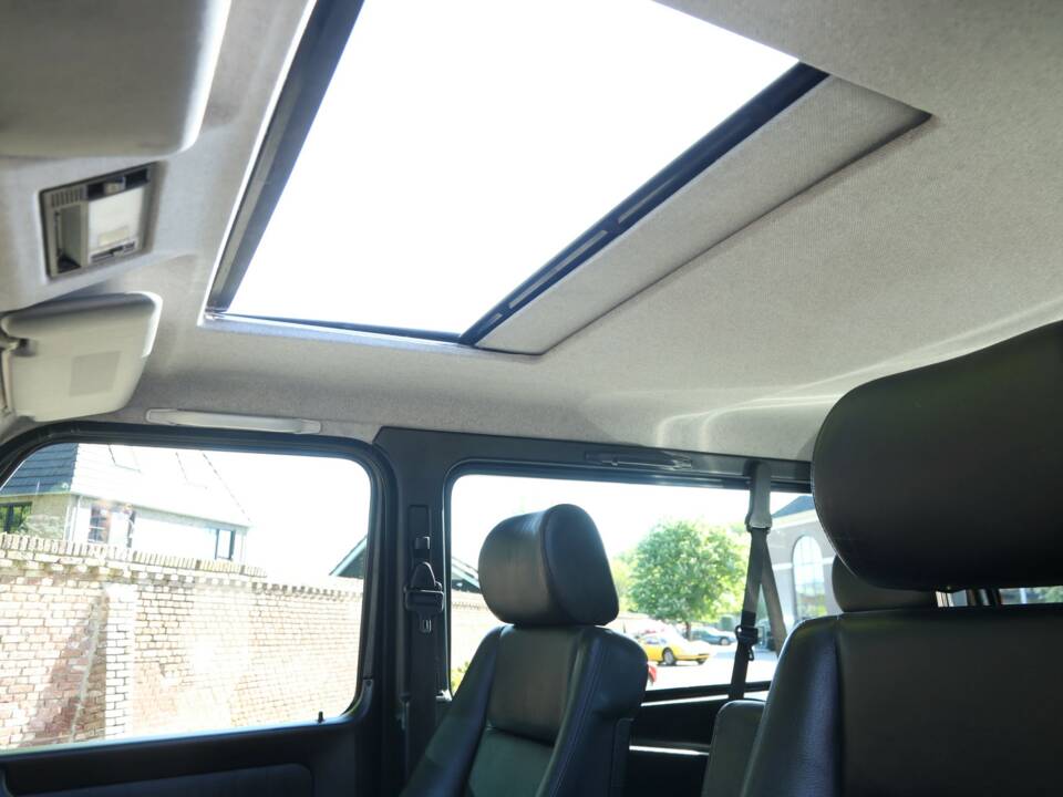 Immagine 35/50 di Mercedes-Benz G 320 (SWB) (1996)