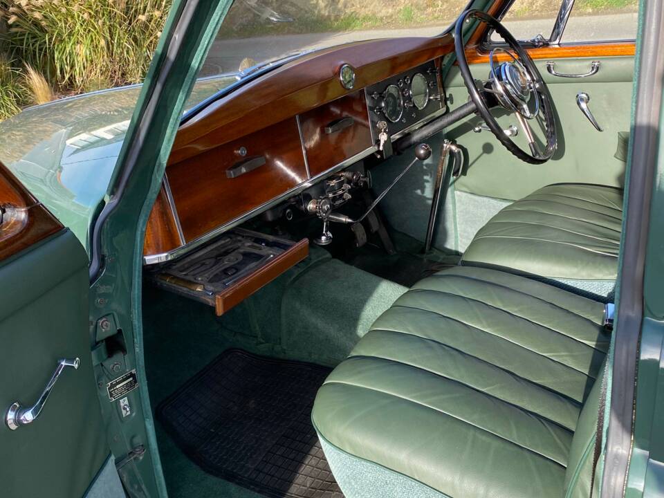 Immagine 13/17 di Rover 75 (1955)