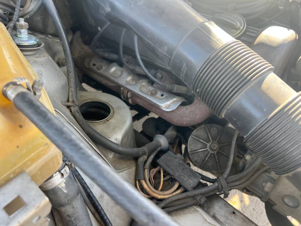 Image 52/77 of Mercedes-Benz 380 SEC (1982)