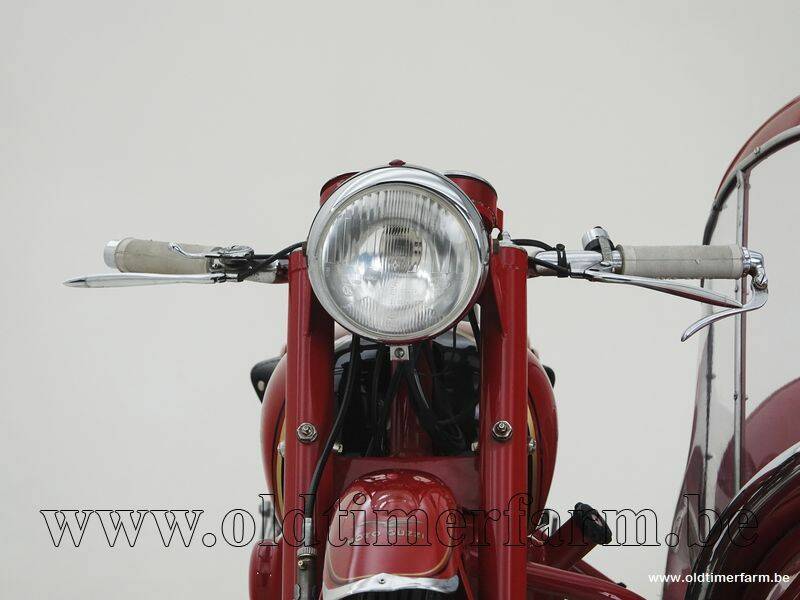 Image 10/15 de Moto Guzzi DUMMY (1953)