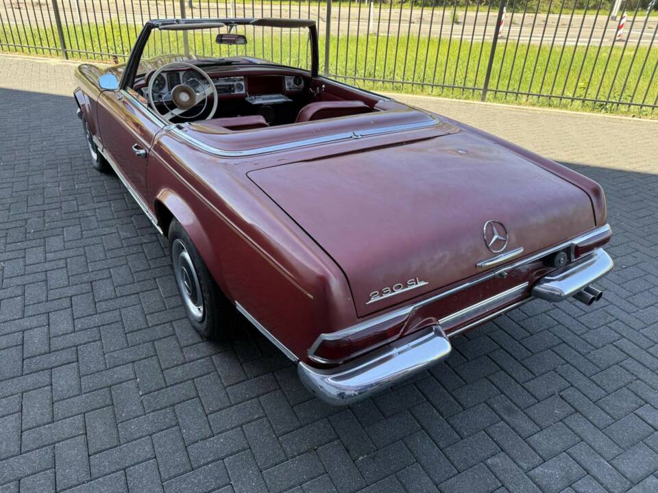Image 10/50 of Mercedes-Benz 230 SL (1966)
