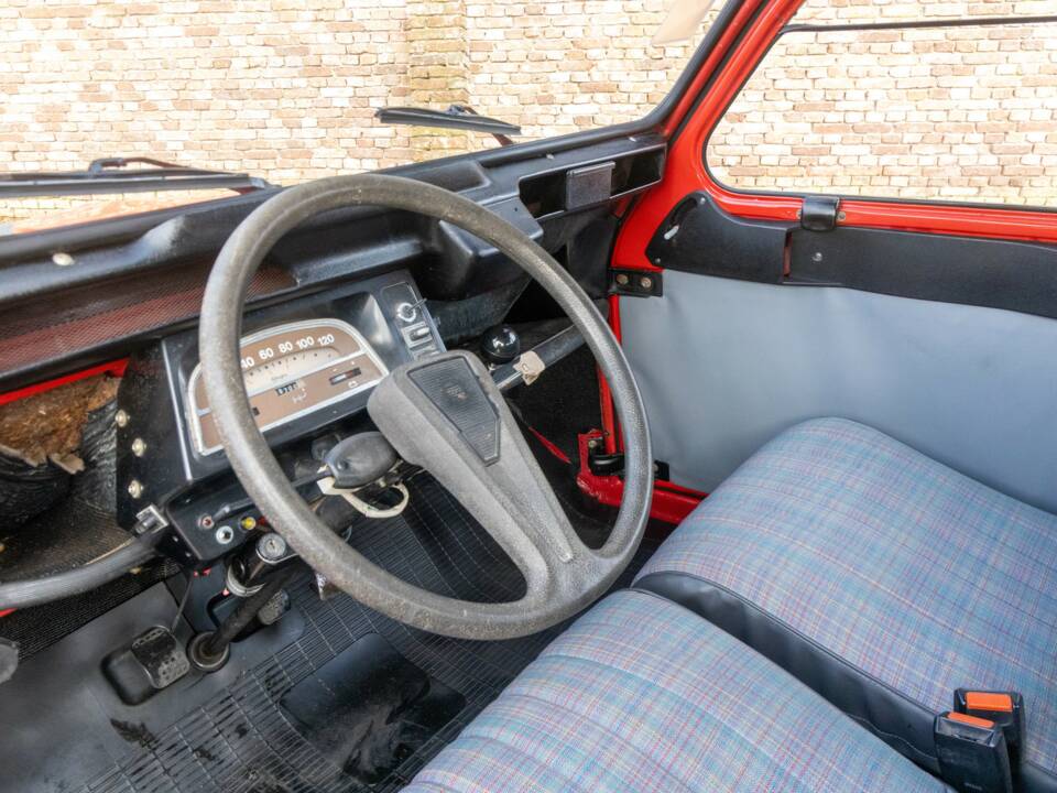 Image 40/50 of Citroën 2 CV 6 (1985)