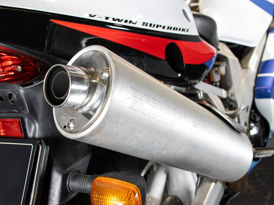 Image 48/49 de Suzuki TL 1000R (1999)
