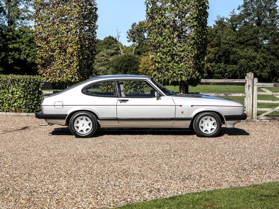 Image 17/50 of Ford Capri 2,8i (1987)
