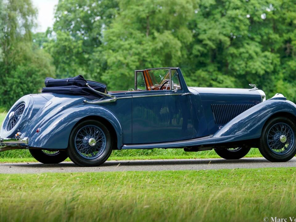Image 12/59 of Bentley 4 1/4 Litre (1936)