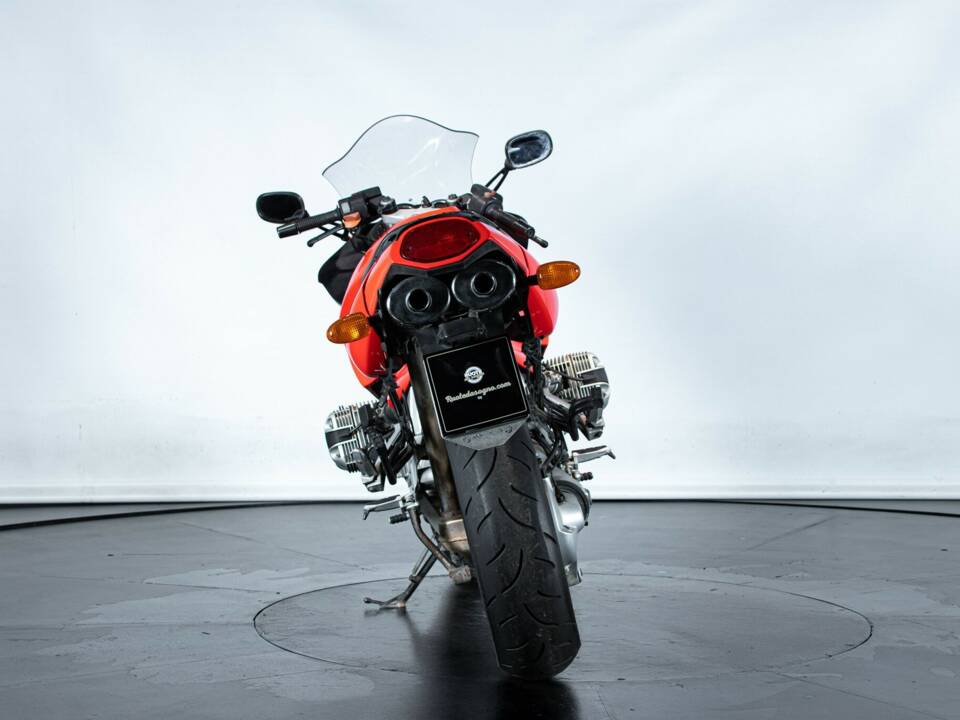 Immagine 7/50 di BMW R 1100 S (2000)