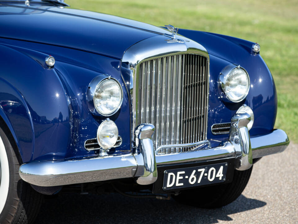 Immagine 27/42 di Bentley S 2 Continental (1961)