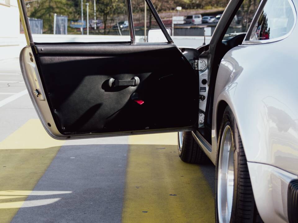 Bild 37/48 von Porsche 911 2.7 (1974)
