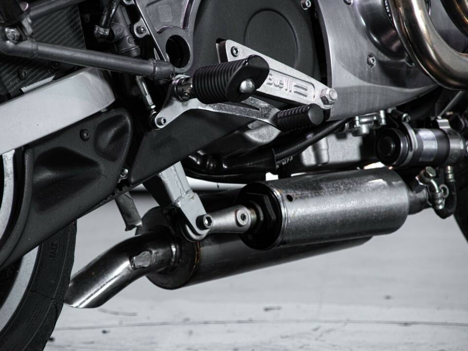 Image 30/50 of Buell S1 White Lightning (1996)