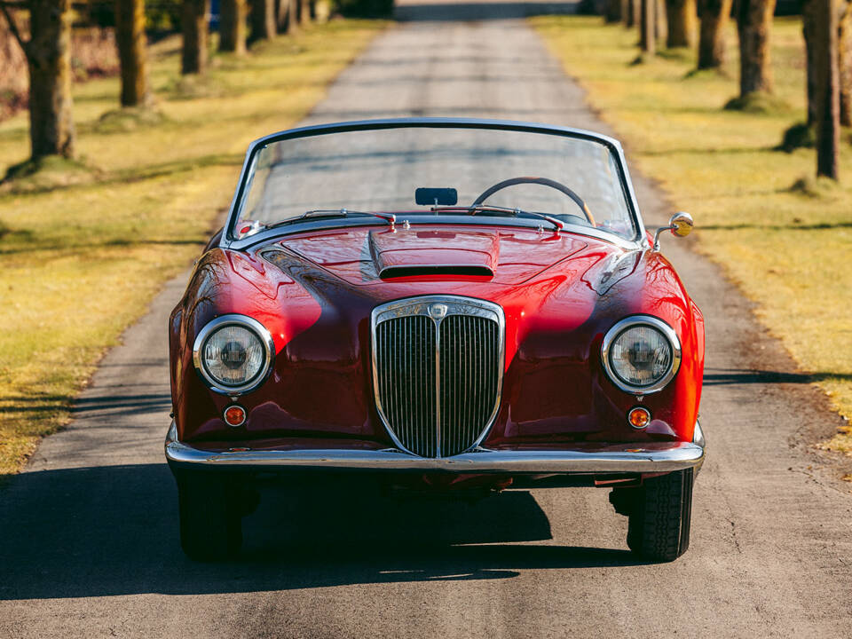 Bild 20/62 von Lancia Aurelia B24 (1958)