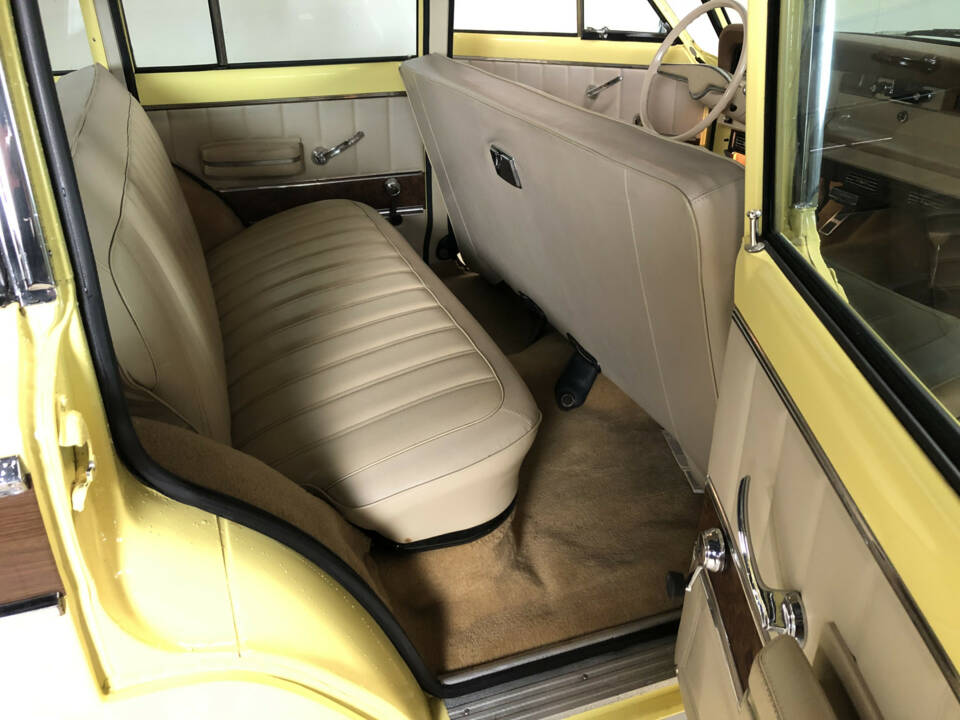 Afbeelding 16/28 van Jeep Wagoneer (1973)