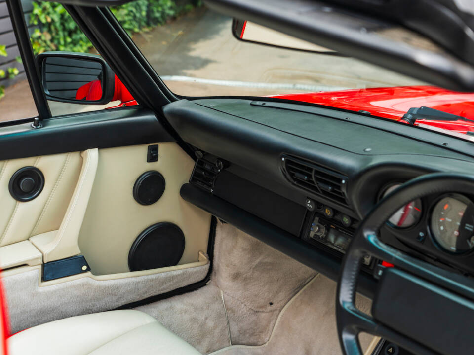 Afbeelding 38/53 van Porsche 911 Turbo 3.3 (1989)