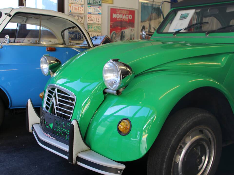 Image 9/35 de Citroën 2 CV 6 (1987)