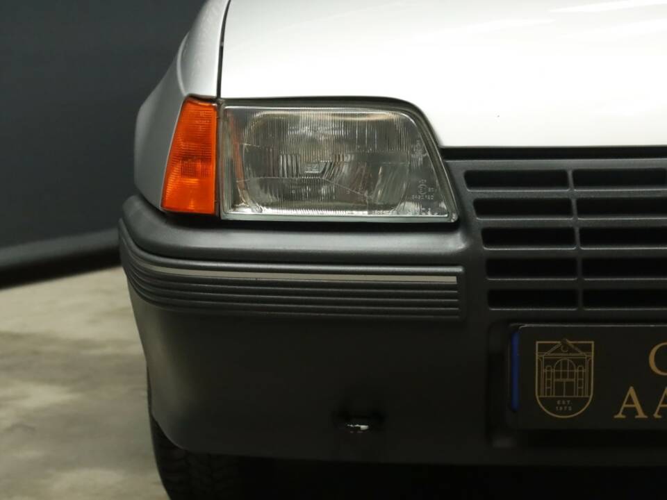 Afbeelding 23/50 van Opel Kadett 2,0i GSi (1988)