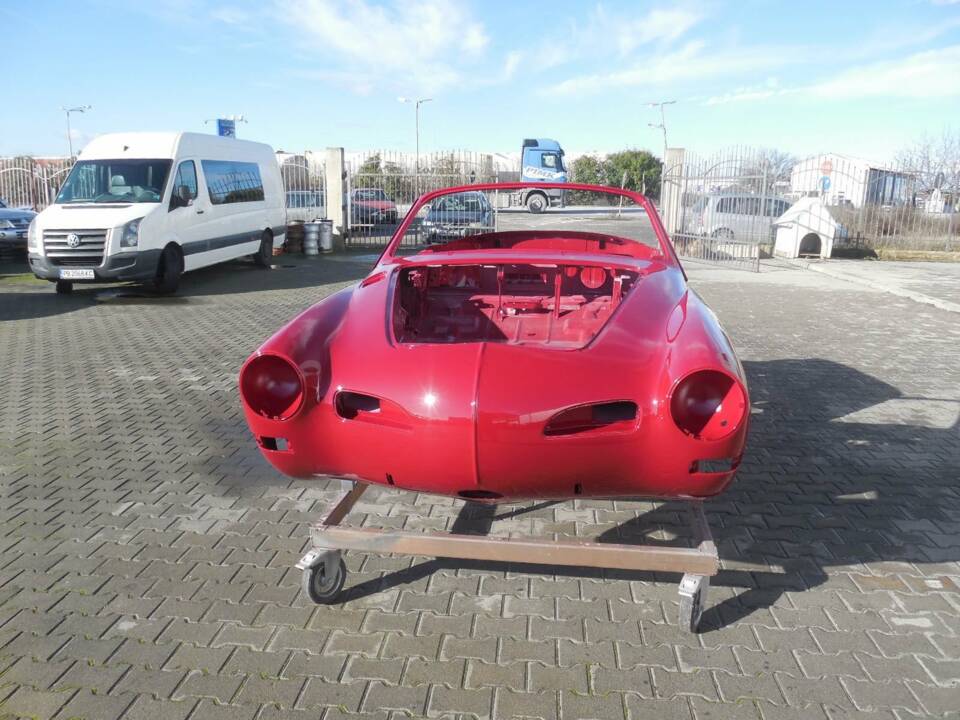 Image 58/63 of Volkswagen Karmann Ghia 1500 (1971)