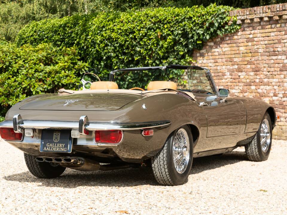 Image 37/50 de Jaguar Type E V12 (1973)