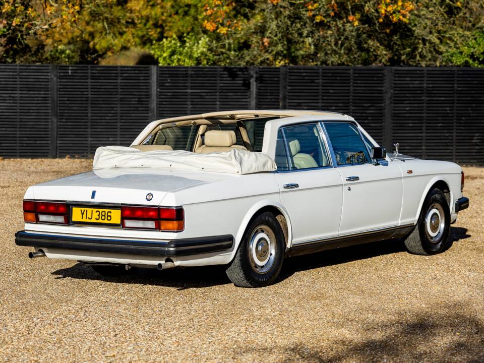 Immagine 4/38 di Rolls-Royce Silver Spirit (1983)