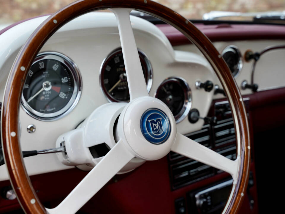 Bild 15/50 von Aston Martin DB 4 (1961)
