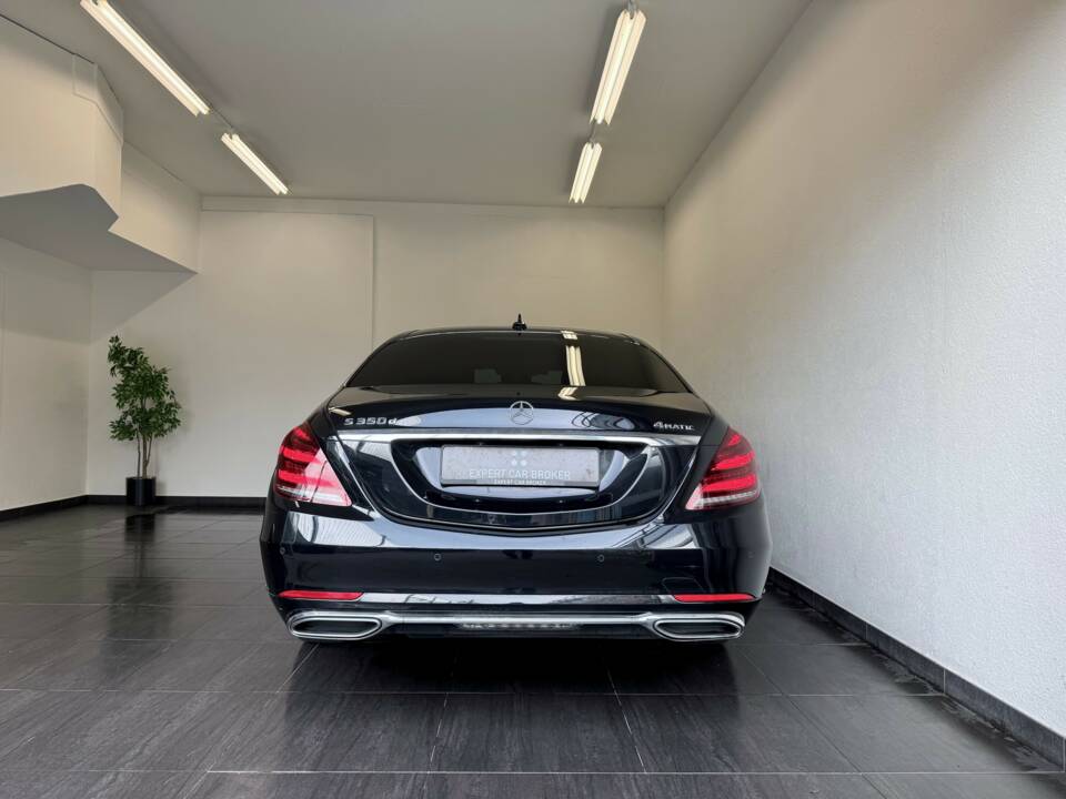 Image 11/30 of Mercedes-Benz S 350 d L (2018)