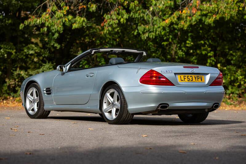Image 4/50 of Mercedes-Benz SL 500 (2003)