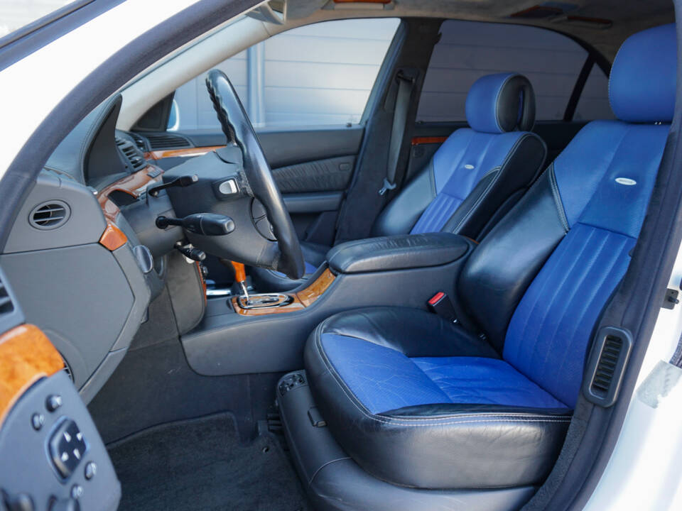 Image 7/51 of Mercedes-Benz S 65 AMG L (2004)