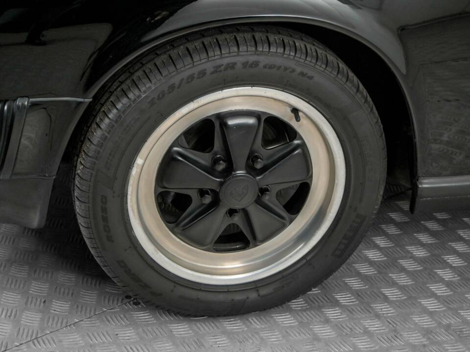 Bild 23/50 von Porsche 911 SC 3.0 (1982)