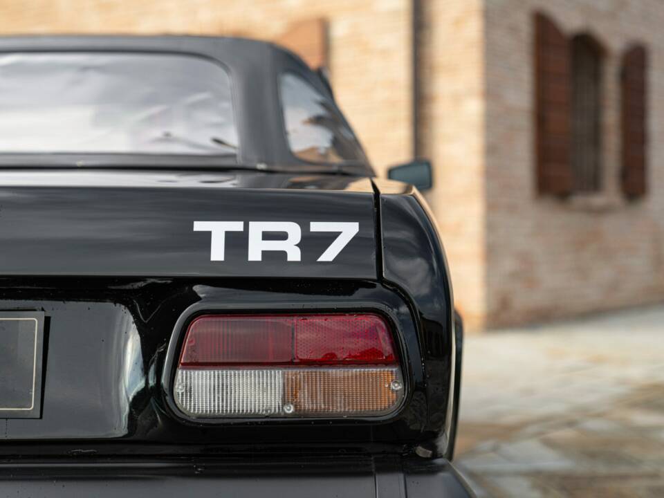 Immagine 17/50 di Triumph TR 7 Europa (1981)