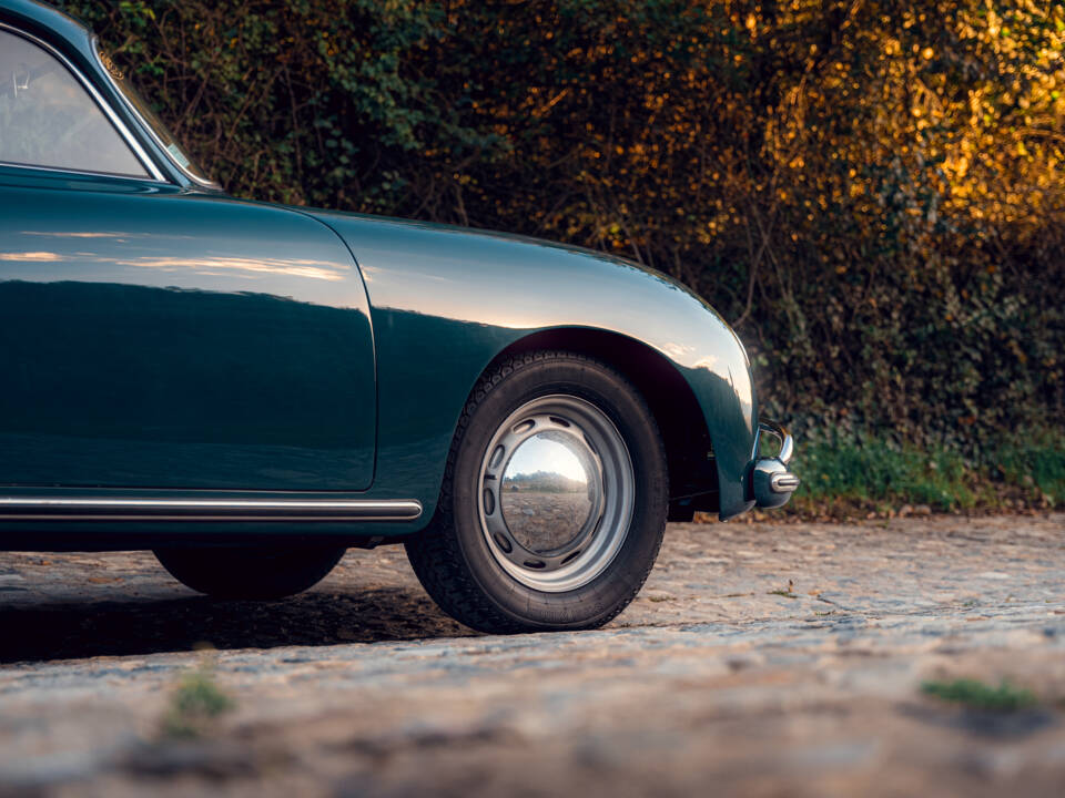 Image 30/80 of Porsche 356 A 1600 (1958)