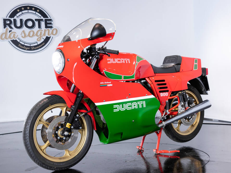 Immagine 36/50 di Ducati DUMMY (1984)