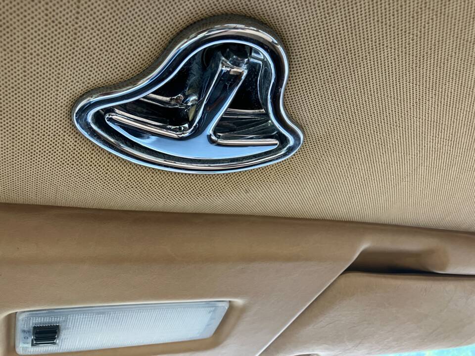 Image 15/33 of Mercedes-Benz 230 TE (1984)