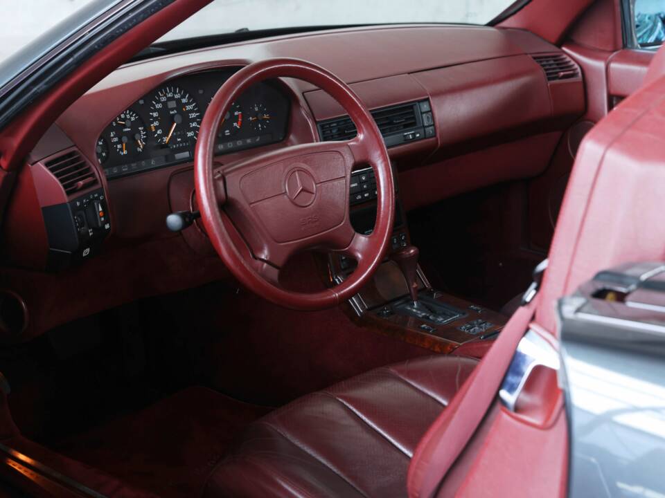 Image 8/37 of Mercedes-Benz SL 500 (1995)
