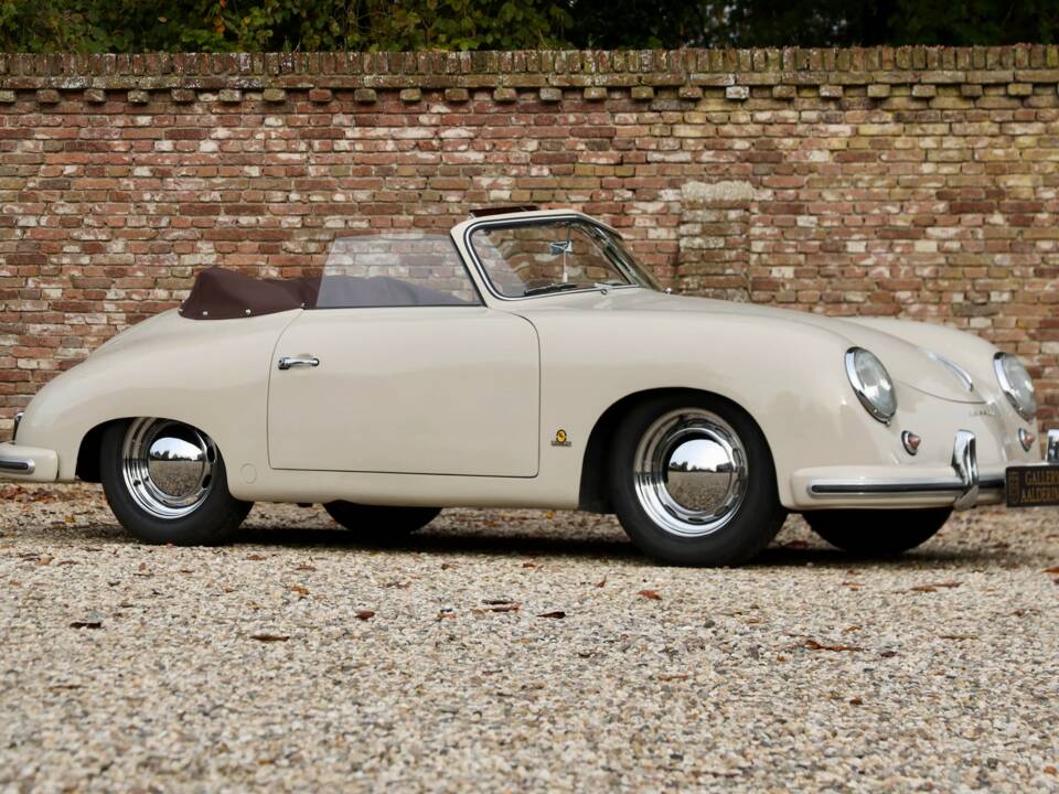 Image 41/50 de Porsche 356 1500 (1952)