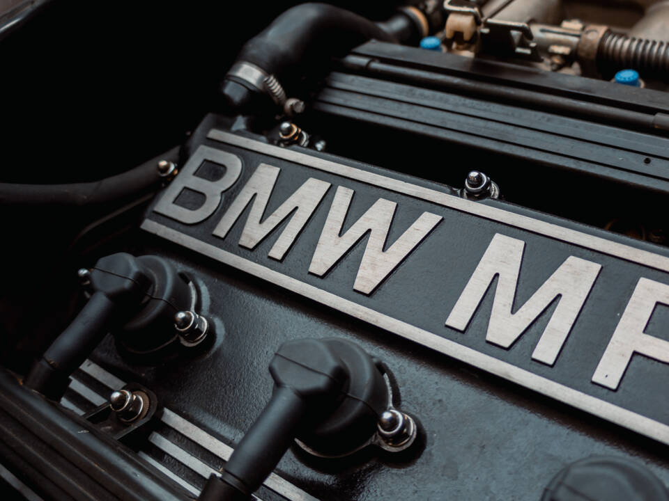 Image 42/42 of BMW 320is (1989)