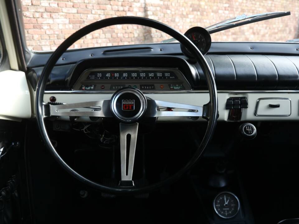 Image 44/50 of Volvo P 123 GT (1969)