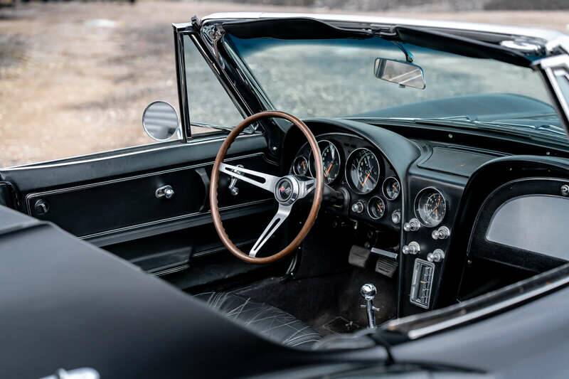 Image 33/50 of Chevrolet Corvette Sting Ray Convertible (1965)