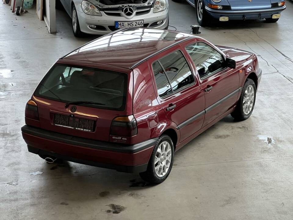 Image 25/30 of Volkswagen Golf III 1.6 (1994)