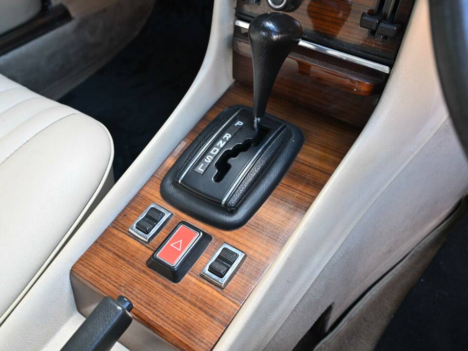 Image 17/50 of Mercedes-Benz 350 SL (1979)