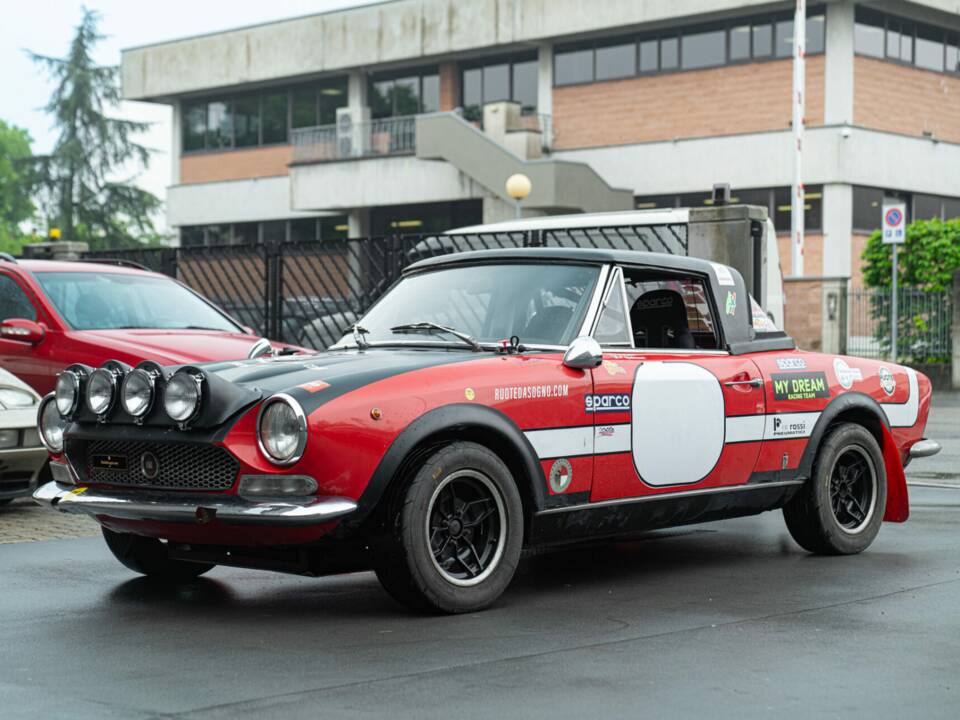 Imagen 2/50 de FIAT 124 Sport Coupe (1974)