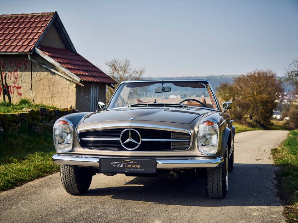 Image 4/31 of Mercedes-Benz 280 SL (1969)