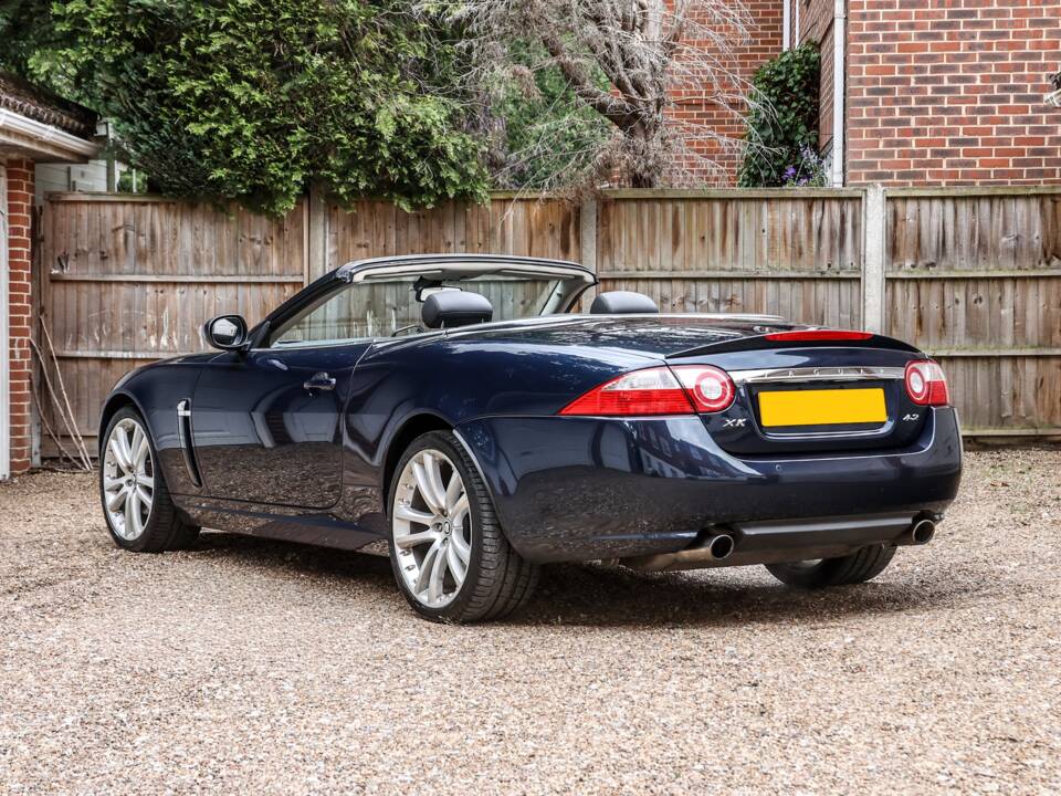 Image 3/32 de Jaguar XK 4.2 (2008)
