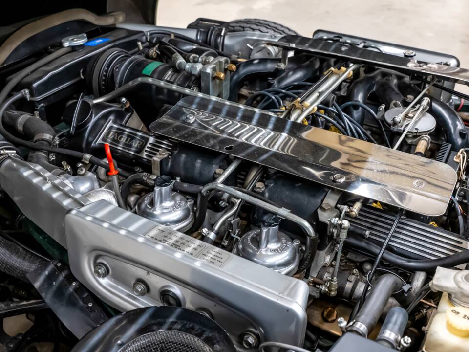 Image 33/34 de Jaguar Type E V12 (1972)