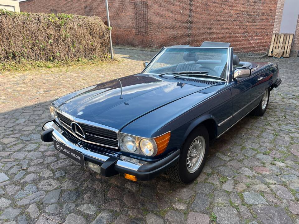 Afbeelding 125/146 van Mercedes-Benz 380 SL (1982)