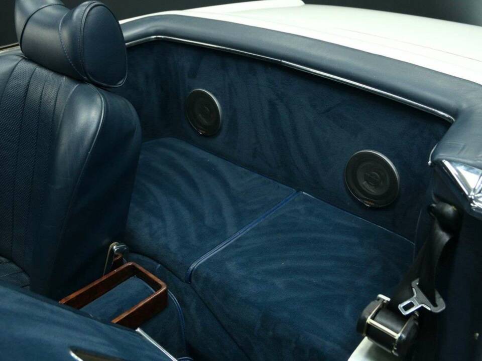 Immagine 22/50 di Mercedes-Benz 280 SL (1968)