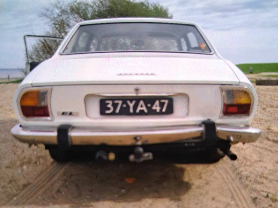Image 8/8 de Peugeot 504 GL (1976)