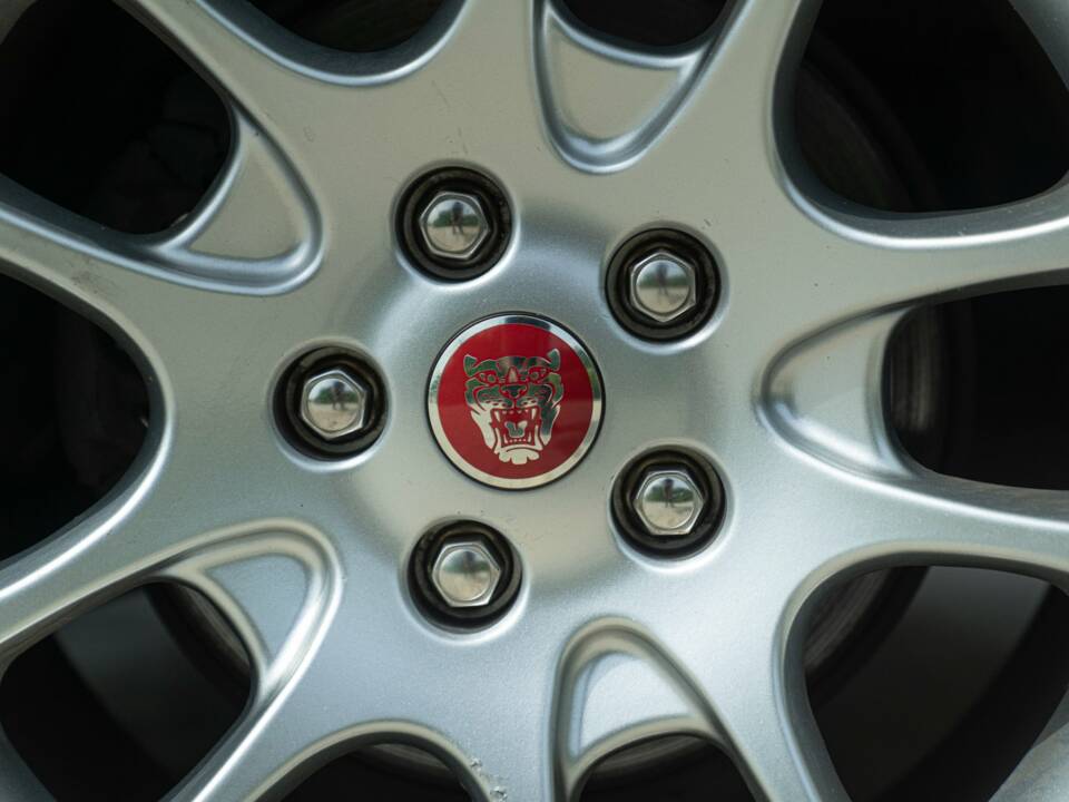 Afbeelding 17/50 van Jaguar XKR (2000)
