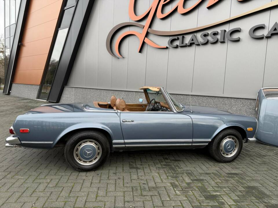 Immagine 11/50 di Mercedes-Benz 280 SL (1969)