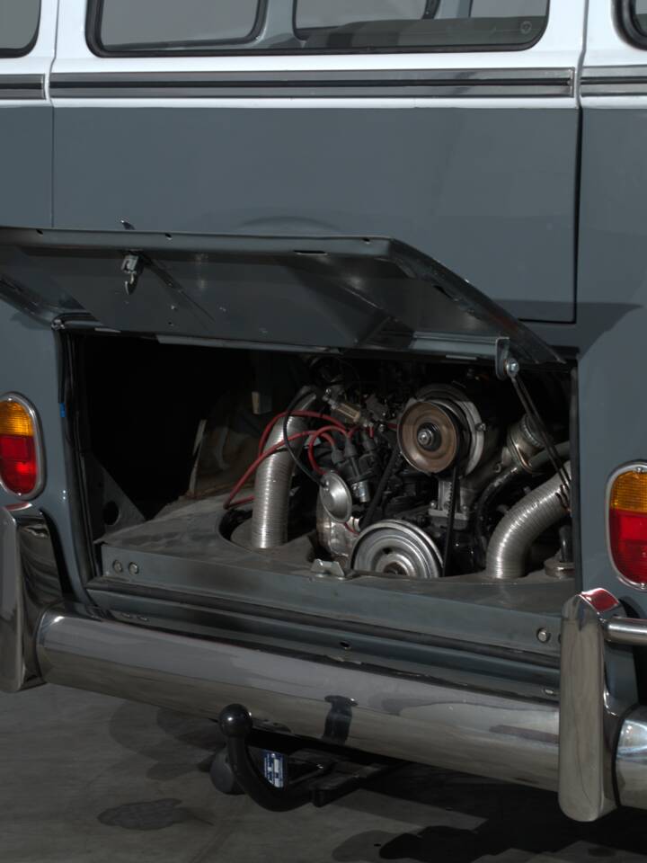 Bild 23/49 von Volkswagen T1 Brasil 1.6 (1970)